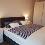 Quartier Hohe Geest 12 *